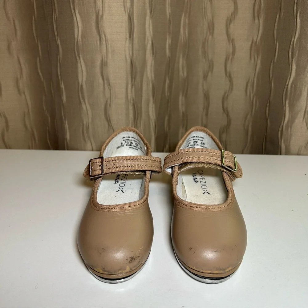 Capezio Mary Jane Leather Tele Tone 3800C Girl's 8.5 M Tap Dance Shoes Beige